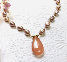 Load image into Gallery viewer, Pink Chalcedony and Mauve Freshwater Pearl Necklace in 14K Gold Fill
