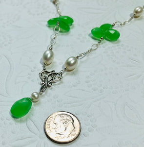 Green Chalcedony and Freshwater Pearl Necklace