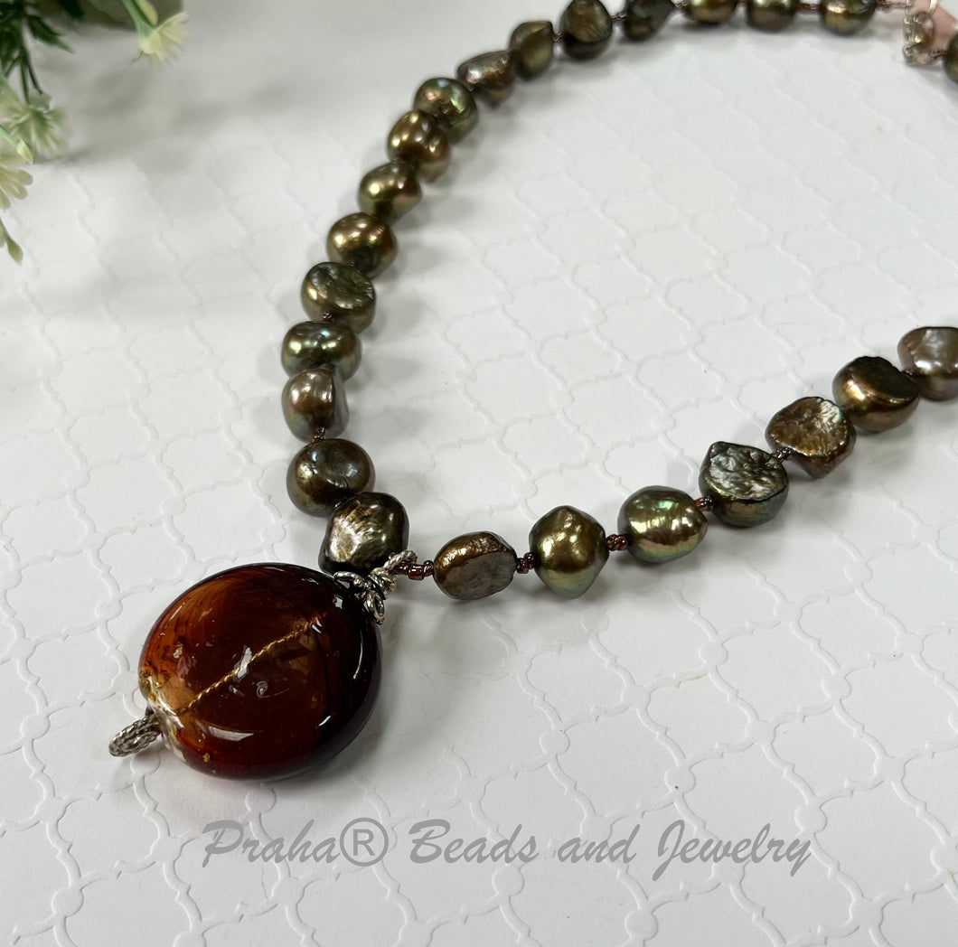 Green Murano Glass and Pearl Necklace in Sterling Silver
