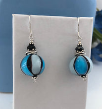 Load image into Gallery viewer, Murano Glass 14MM Blue and White Hot Air Balloon Earrings
