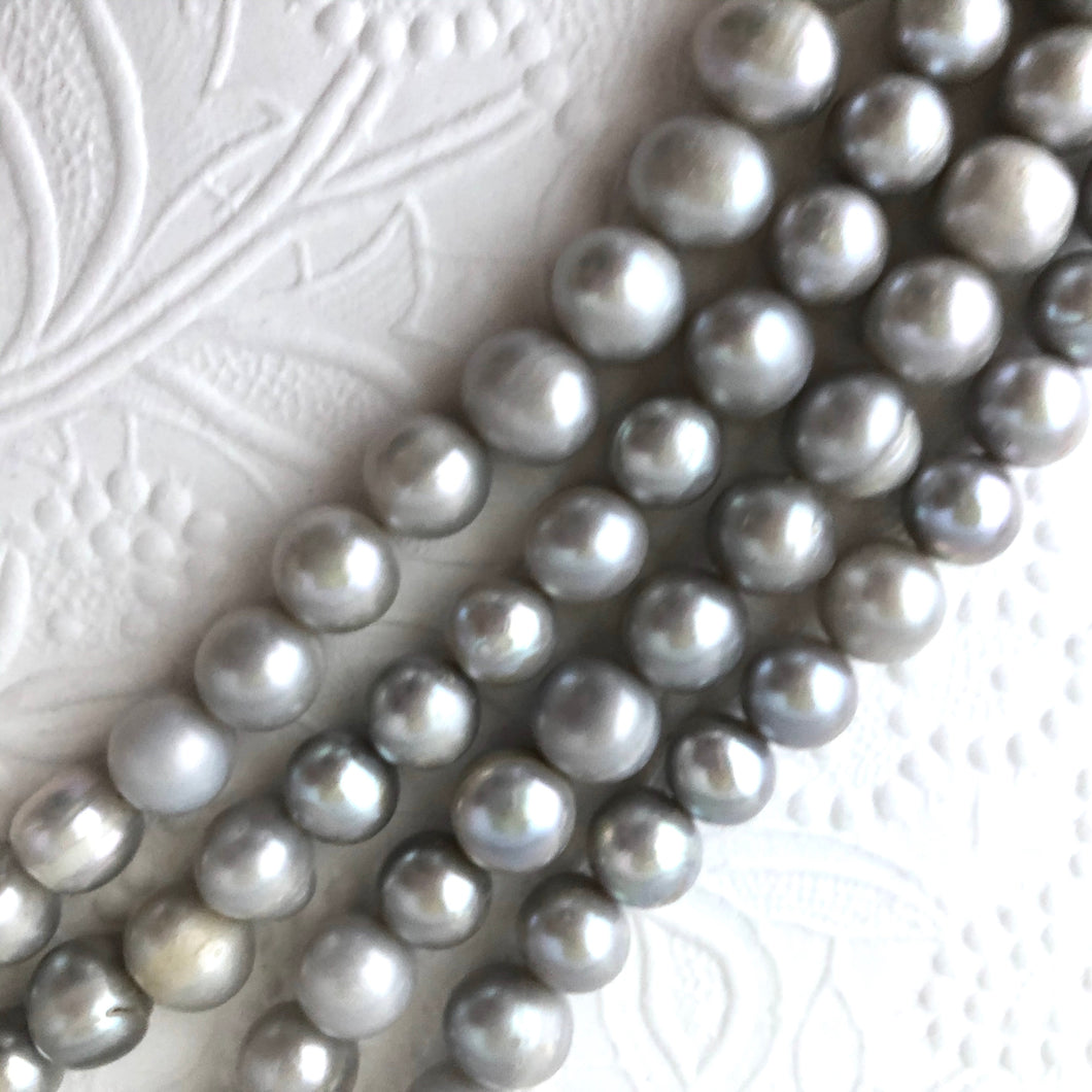 Light Gray Round Freshwater Pearls, 8 MM