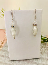 Load image into Gallery viewer, Silver Glass Venetian Foil Earrings in Sterling Silver
